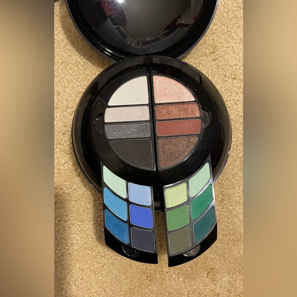 Travel makeup set - Picture 5 of 7